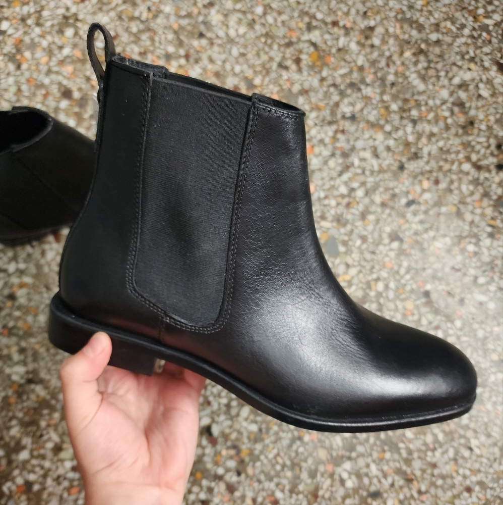Zara Chelsea Boots